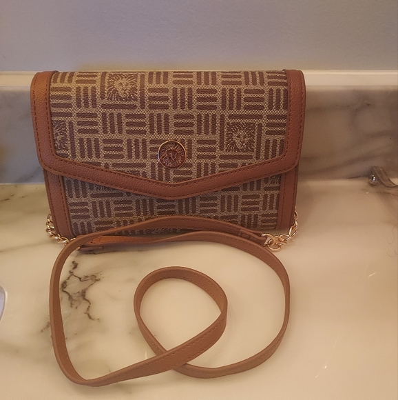 Wallet on Chain - Picture 1 of 3